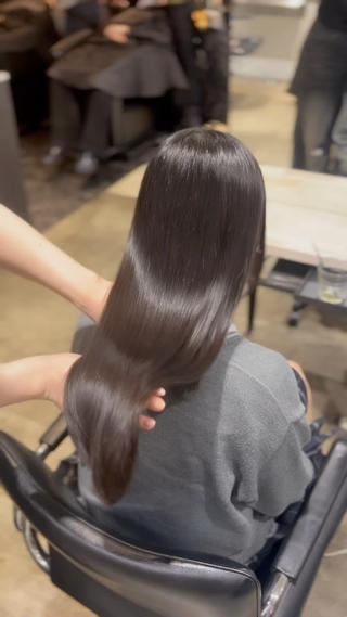 ロング もてぎさやか👩🏻 🪄巻ける縮毛矯正のヘアスタイル
