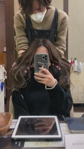 立体感ハイライトカラー
小牧美容室 小牧美容院 小牧ヘアカラー 春日井ヘアカラー
春日井 小牧 春日井美容室 春日井美容院