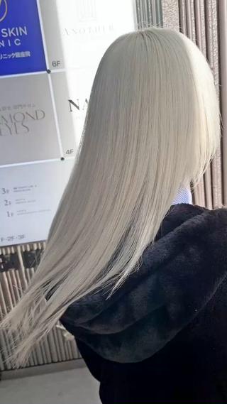 ロング 🩵ブリーチと ブリーチ矯正の人🩵のヘアスタイル