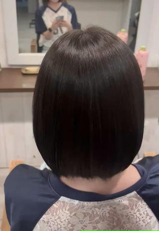 明るくできる暗染めで
面接向けに暗くしつつ、自然光で透けるグレーに 