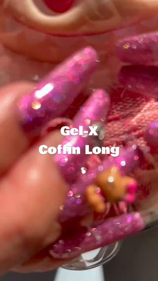 ネイル キラオメ Neneのネイルデザイン