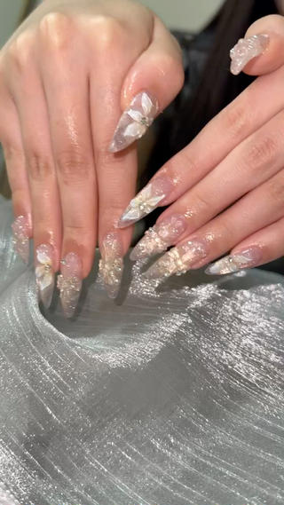 ネイル ルシイ🎀新宿長さ 出しパーツ専門店のネイルデザイン