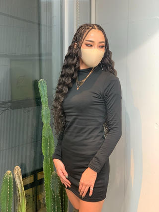 持ち込みエクステで編む
ハーフブレイズ
所要時間　3時間

CORNROWS  BRAIDS EXTENTION

ご希望のスタイルイメージ写真
ご予算やご希望日時お決まりでしたら
メッセージください
見積もり出します

【 Lani5710 】
東京都 渋谷区 神宮前
6-28-3 Gビル神宮前06 2F 
#明治神宮前　#原宿

鈴木愛子
https://www.aikosuzuki1984.com/

#braids 
#boxbraids 
#tokyo 
#harajuku 
#meijijingumae 
#cornrows 
#ブレイズ 
#コーンロウ 