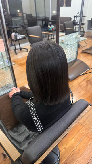 ボブ/縮毛矯正/ ブリーチ/岩永さみらのヘアスタイル