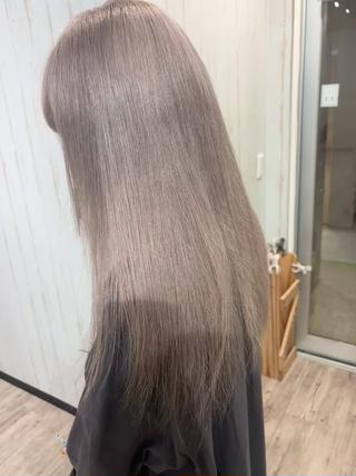 ロング カラー 桑原 由理のヘアスタイル