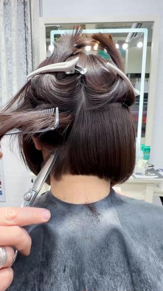 ショート カラー Chic シックのヘアスタイル