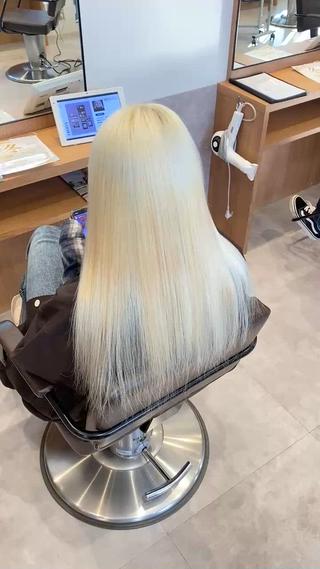
毛先は2回してます！ 