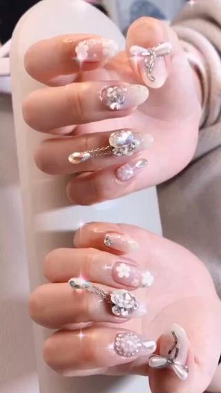 持ち込みデザイン可愛い蝶々パーツ付き
#春ネイル#2024人気ネイル#港区安いネイル
#銀座ネイル#新橋ネイル#ブライダルネイル
#高級パーツ#高級感ネイル#韓国ネイル#ワンホンネイル#プライベートサロン
観光ネイル#ガラスフレンチ
浜松町駅北口から1分〜
#スカルプ#スカルプチュア#深夜ネイル
#フレンチネイル
#Tokyo nail salon
#Hamamatsucyo nail
#Daimon nailsalon
#Tokyo towel nailsalon 