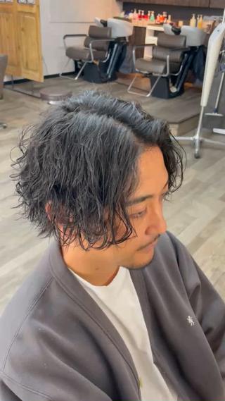 ミディアム パーマ メンズ 💇🏻‍♂️パーマ ニキ✨本田龍斗のヘアスタイル