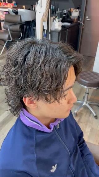 ミディアム パーマ メンズ 💇🏻‍♂️パーマ ニキ✨本田龍斗のヘアスタイル