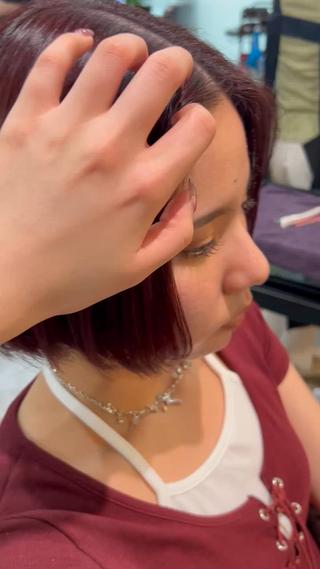 2回目のワインレッドです!