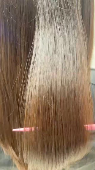 グレーカラーのリタッチをさせて頂きました
ブローだけでこんなにもツヤツヤに 
