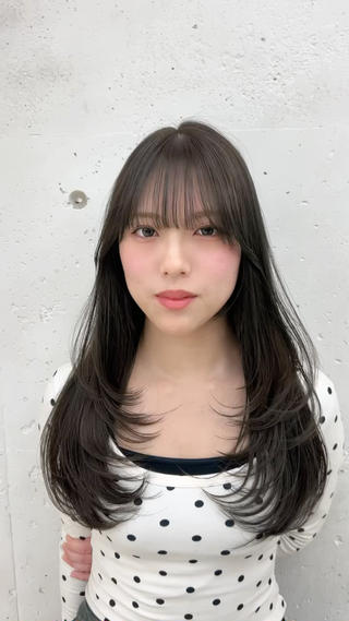 ロング あち⭐️大阪｜ ハイトーン｜レイヤーのヘアスタイル