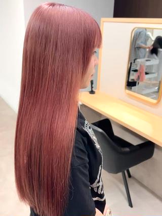 ピンクベージュ 