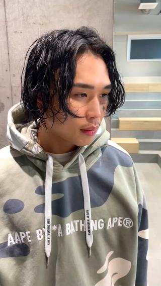 パーマ メンズ 白濱 友樹のヘアスタイル