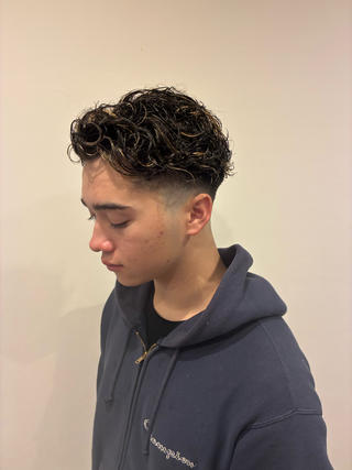 パーマ メンズ 吹田/岸辺/宇津 太喜のヘアスタイル