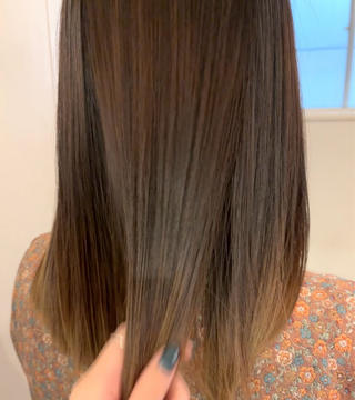 セミロング やまもと さえのヘアスタイル