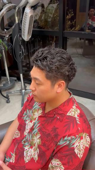 ピンパーマでつくるオトナスタイルです！
ショートヘアと相性バツグン 