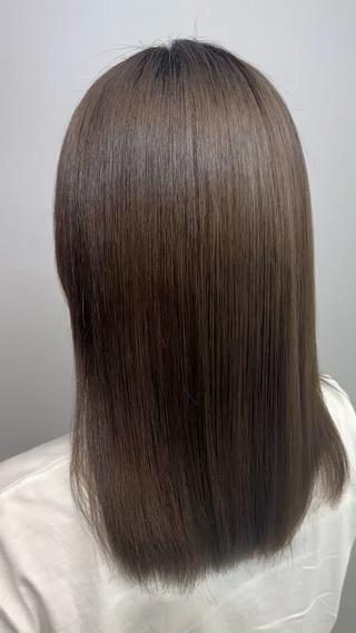 セミロング カラー theF___ yukoのヘアスタイル