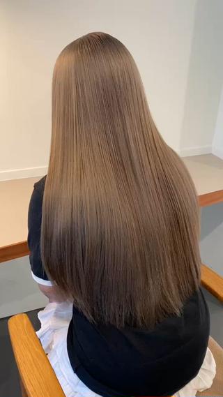 ブリーチ2回からつくる王道柔らかミルクティーベージュカラー

色落ちもとても可愛く次回に向けて薄く入れるのをお勧めしております

Instagramからもご予約お待ちしております！

【私のInstagram】→ @loren_airinn

LOREN AO 栄/矢場

《住所》
名古屋市中区栄3丁目33-30
T.Oビル　2階
【地下鉄矢場町駅　4番出口徒歩３分】

★毎回使えるお得なクーポンあり☆
★オージュア、TOKIO取り扱い
★ダブルカラーで満足の透明感！
★ベージュカラーならお任せ下さい♪

ご予約は下記クーポンをクリック↓↓↓
 