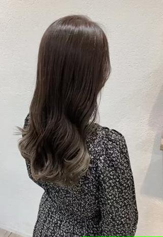 セミロング ブリーチなしカラー/ 顔周りレイヤーカットのヘアスタイル