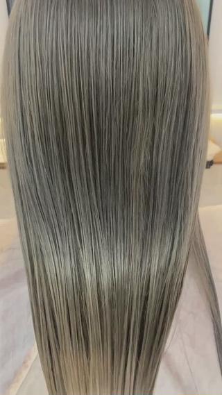 ブリーチしていてもこのツヤ感と質感