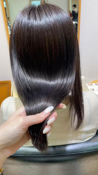 艶感たっぷり縮毛矯正