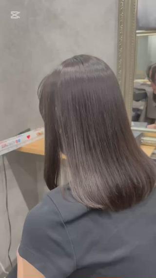 ダークブラウン