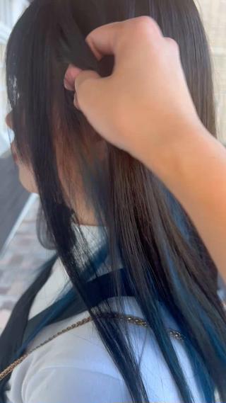 インナーカラー
2回ブリーチしたカラーとトリートメントでしっかりダメージを抑えてサラサラに!!