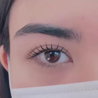 こんにちは、松戸駅東口徒歩2分の【offen-オッフェン-】アイブロウ・アイラッシュ・ネイルのクリハラです。

┈┈┈┈┈┈┈┈┈┈┈┈┈┈┈┈┈┈┈┈┈┈┈┈┈┈

〈 まつげパーマ 〉カールデザイン
お仕上げはコーティングで束感にしています

┈┈┈┈┈┈┈┈┈┈┈┈┈┈┈┈┈┈┈┈┈┈┈┈┈┈ 