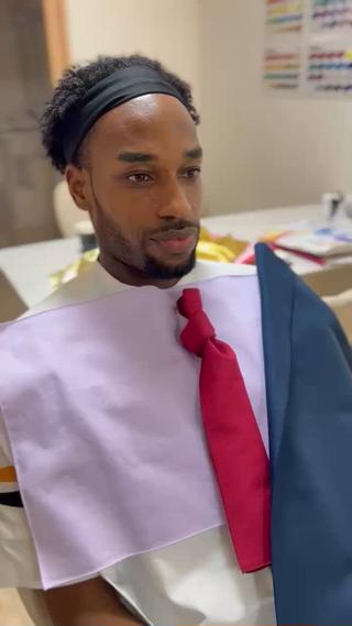 1st Deep Winter
2nd Deep Autumn
The deep, dark color matched his face perfectly.