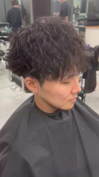 パーマ メンズ 吉田 健吏のヘアスタイル