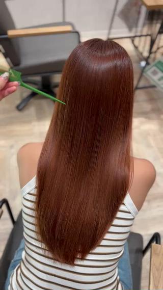 ロング カラー AVANCE.尼崎所属・岡部 りあのヘアスタイル