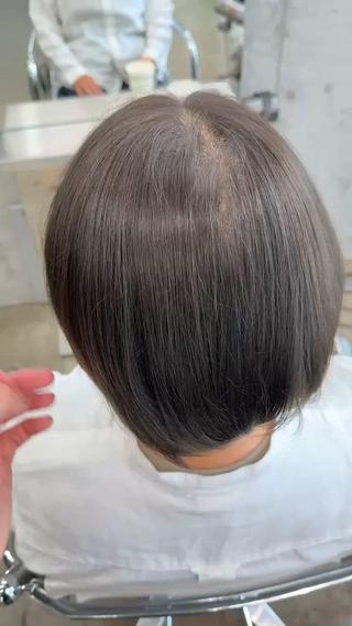 ショート カラー たいき/グレージュ/ 透明感/ブリーチなしのヘアスタイル