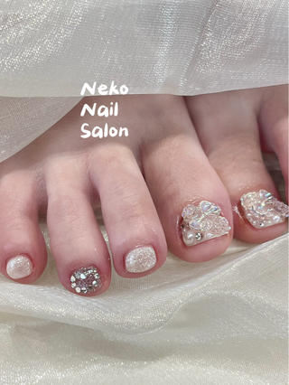 夏のキラキラフットネイル