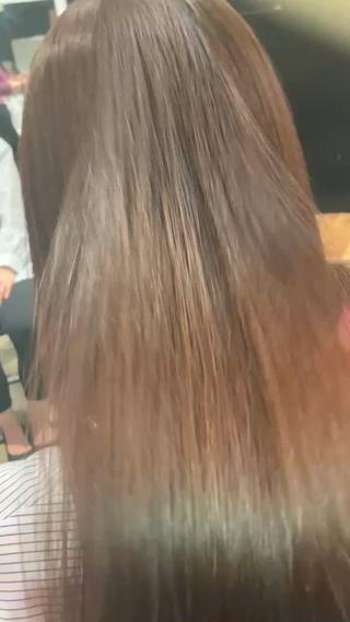 髪質改善縮毛矯正 (アフター)
1人1人の髪質や癖の形状、履歴を考慮して矯正剤を作っています!
→是非お任せください!
矯正中に活性ケラチン、ファイバーハンス、マレイン酸配合の特殊エキスで中間処理して、特殊トリートメントで質感再生へ→ ケラチンとの架橋構造を作り、毛髪深部から強度を高め、柔軟性や保湿力を保ちます。
※履歴、ダメージ加減でご期待に添えない場合がございますのでご了承下さい!
Dear, Ms.Tmk.
I'll become even stronger to protect you.