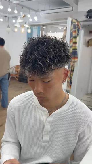 ショート カラー パーマ メンズ メンズ特化サロン ユウヘイのヘアスタイル