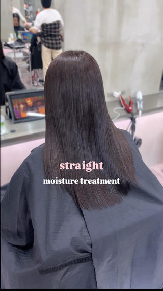 半年前にストレート
今回はトリートメントとカラー
ストレートは半永久的に持ってくれます!
ホームケアも大切なのでご来店の際にお伝えさせて頂いてます