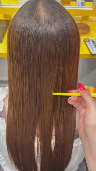 ロング LOMARLIE/ NATUMIのヘアスタイル