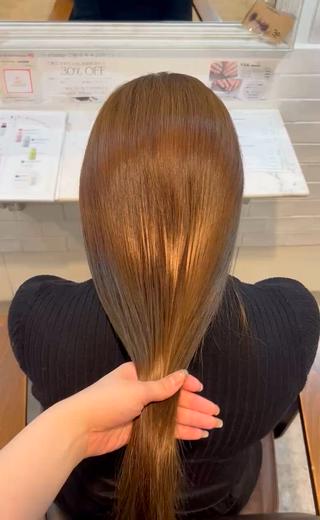 カラー 中島 花彩のヘアスタイル
