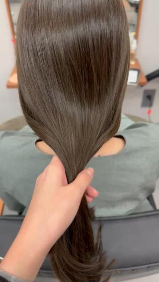 オリーブグレージュで赤みを除去
暗くしすぎずで透明感たっぷり