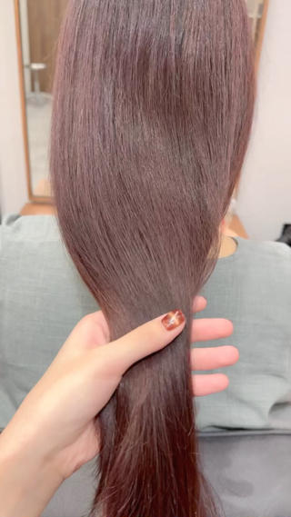 ベースを整えるとブリーチなしでもここまで綺麗に発色します
ヴァイオレット系の色落ちはずっと可愛いので是非お試しください