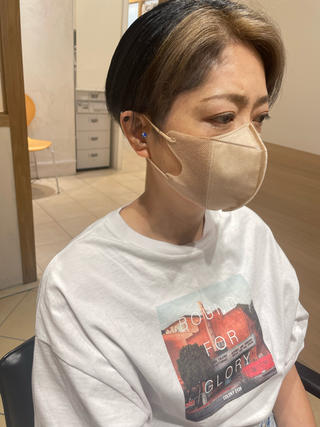 ショート カラー 天野 瑠真のヘアスタイル