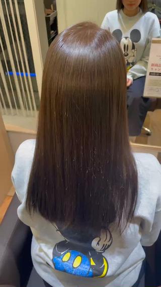 カラーとストレート同時施術可能です!
1度ご相談くださいませ