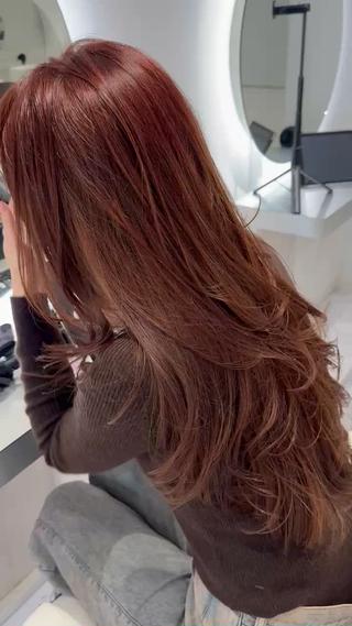 360度どこから見ても動きたくさんのレイヤースタイル 