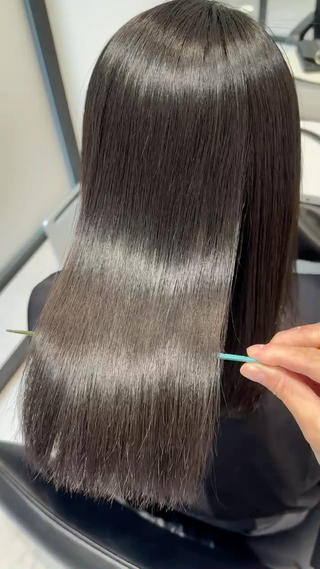 セミロング サロウィン名古屋所属・縮毛矯正/髪質改善 コヤマのヘアスタイル