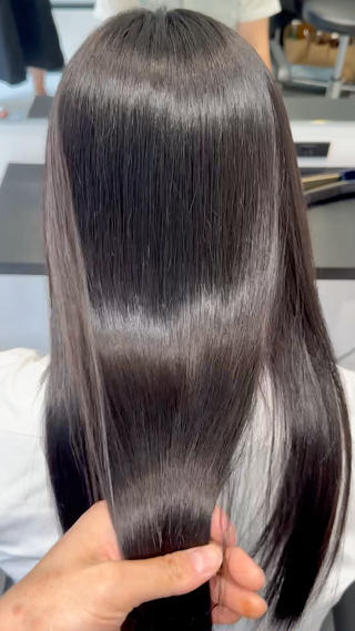 ロング サロウィン名古屋所属・縮毛矯正/髪質改善 コヤマのヘアスタイル