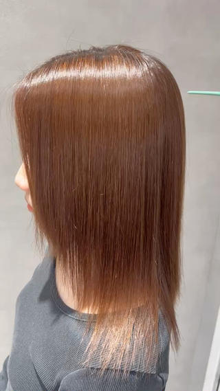 髪質改善ストレートで朝の時間を短縮！
ダメージレスだからできるストレートとカラーの同時施術
塗り方や薬剤の調合かなりこだわってます！
キレイになりたい方は是非担当させてください♪ 