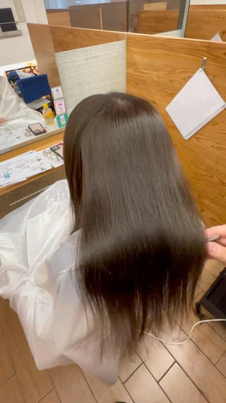 艶カラー×オリーブベージュ