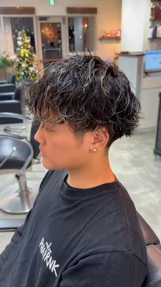 パーマ メンズ 三宅 亨表のヘアスタイル